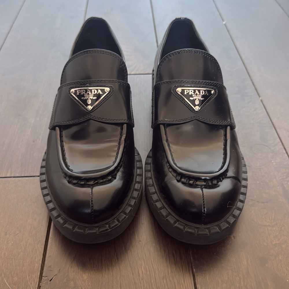 Chunky loafers